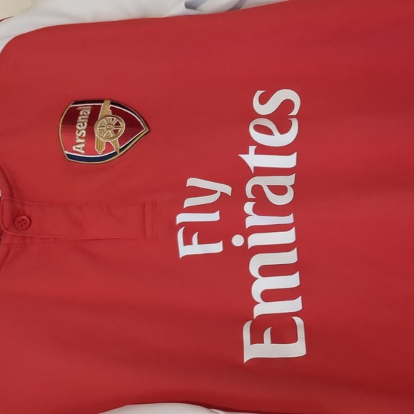 Soccer Fan Fly Emirates Alexis Sanchez Jersey - Picture 3 of 7